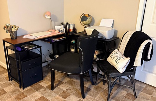 Waldron Casa | Lovely 4-bedroom house in Kansas City with AC for World Cup visitors only