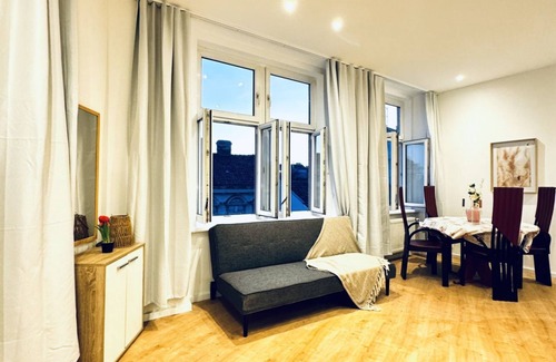 Liesing Apartamento | Lovely 4BR Apt; Near Kaufpark Alterlaa
