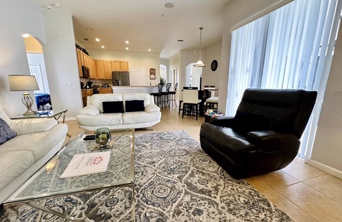 Highlands Reserve Casa | Lovely 5 Bed Pool Home with Game Room-618NHD