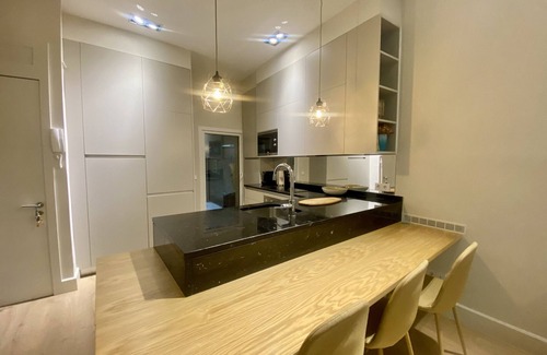 Almagro Apartamento | Lovely and Arts Flat Madrid City Center.Temporal