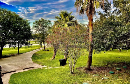Pearland Apartamento | Lovely and Cozy 1bedroom apartment -WIFI - RokuTV