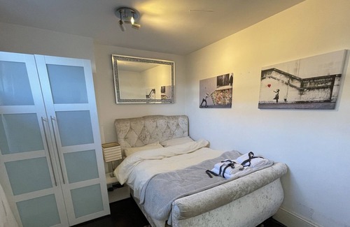 Gascoigne Apartamento | Lovely and stylish 1-bedroom apartment