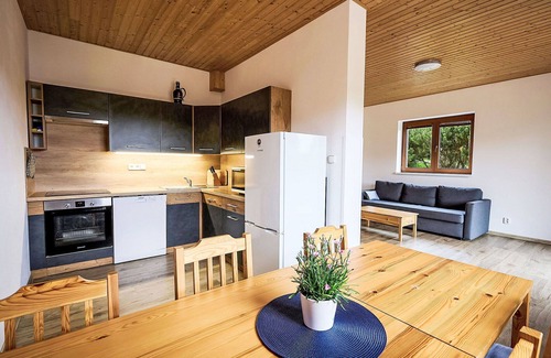 Nova Ves nad Nisou Apartamento | Bonito apartamento para 5 personas con WIFI, TV y terraza
