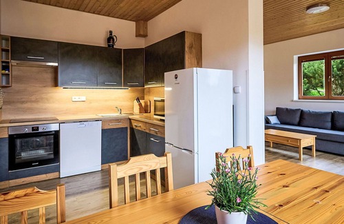 Nova Ves nad Nisou Apartamento | Bonito apartamento para 5 personas con WIFI, TV y terraza