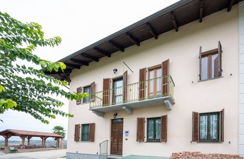 Portacomaro Apartamento | Acogedor apartamento con piscina, WIFI, A/C, TV, terraza, mascotas permitida y vista panorámica