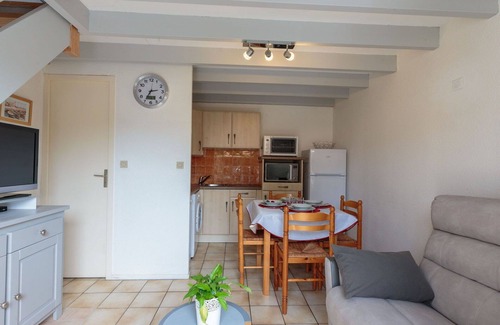 Les Mathes Apartamento | Bonito apartamento para 4 personas con WIFI, TV, terraza y mascotas permitida