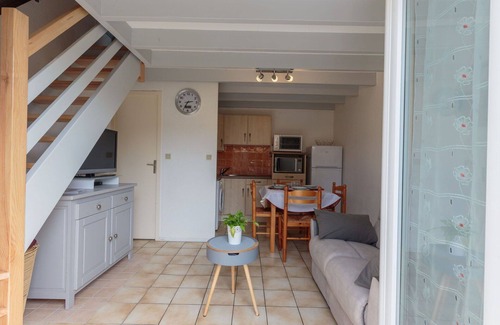 Les Mathes Apartamento | Bonito apartamento para 4 personas con WIFI, TV, terraza y mascotas permitida