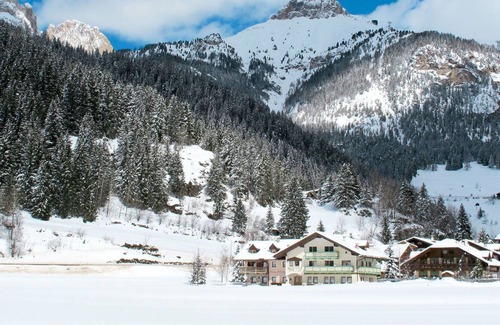 Campitello di Fassa Apartamento | Precioso apartamento para 6 personas con WIFI, TV, balcón y aparcamiento