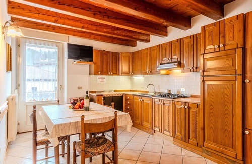 Taio Apartamento | Bonito apartamento para 3 personas con WIFI, TV, patio y mascotas permitida
