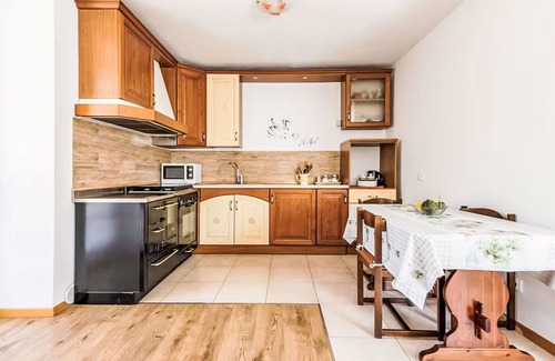 Livo Apartamento | Bonito apartamento para 4 personas con WIFI, TV, patio y mascotas permitida