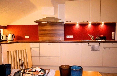 Landeck Apartamento | Bonito apartamento para 4 personas con WIFI, TV, balcón y mascotas permitida