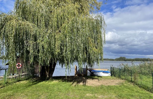 Wustrow Apartamento | Lovely apartment for 6 people with WIFI, TV, terrace, pets allowed and parking
