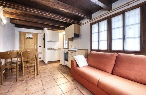 Macugnaga Apartamento | Bonito apartamento para 6 personas con TV, mascotas permitida y vista panorámica