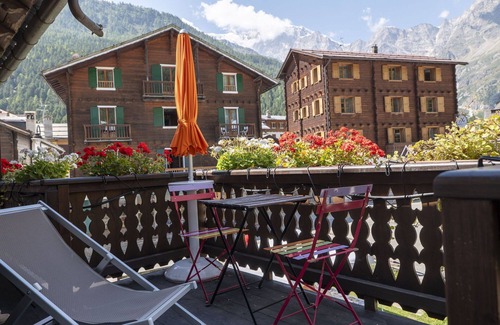 Macugnaga Apartamento | Acogedor apartamento para 6 personas con TV, balcón, mascotas permitida y vista panorámica