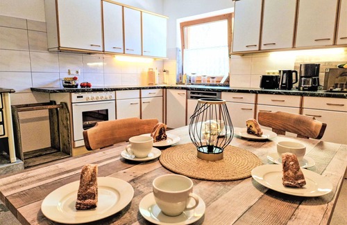 Ginzling Apartamento | Hermoso apartamento para 5 personas con balcón y mascotas permitida