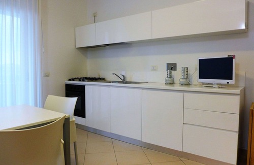 Marina di Vasto Apartamento | Hermoso apartamento para 4 personas con WIFI, piscina, A/C, TV, patio y mascotas permitida