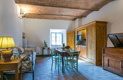 Stigliano Apartamento | Hermoso apartamento para 3 personas con WIFI, TV, patio, mascotas permitida y vista panorámica