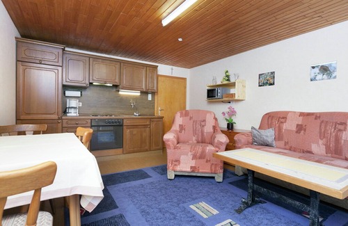 Bleialf Apartamento | Lovely Apartment in Bleialf with Terrace