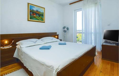 Lokva Rogoznica Apartamento | Lovely Apartment In Lokva Rogoznica With Kitchen