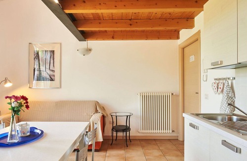 Dongo Casa | Hermoso apartamento en villa para 4 personas con A/C, WIFI, TV, patio y mascotas permitida