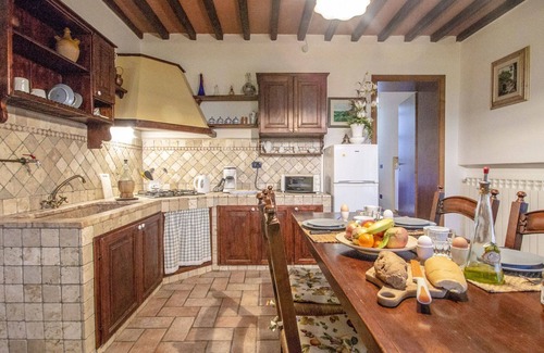 Poggiarello Villa | Apartamento en villa con WIFI, piscina, TV, terraza, mascotas permitida, cerca de San Gimignano