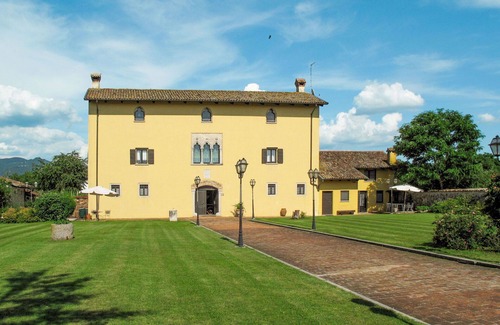 Povoletto Casa | Bonito apartamento en villa para 4 personas con WIFI, piscina, A/C, TV y terraza