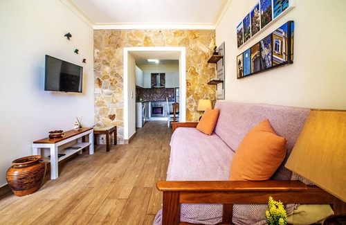 Mem Moniz Casa | Precioso apartamento en villa para 3 personas con piscina, A/C, WIFI, TV y terraza