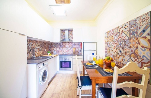 Mem Moniz Casa | Precioso apartamento en villa para 3 personas con piscina, A/C, WIFI, TV y terraza
