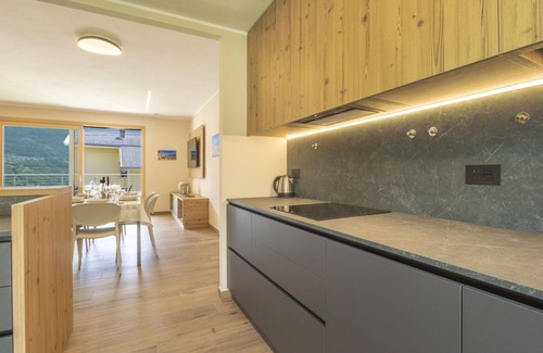 Bianzone Casa | Hermoso apartamento en villa para 8 personas con A/C, WIFI, TV, terraza y mascotas permitida