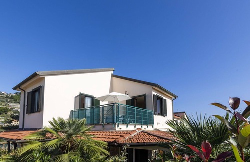 Piani-Ciapin Apartamento | Precioso apartamento para 6 personas con WIFI, piscina, TV, terraza y mascotas permitida