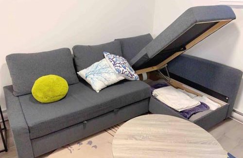 Saint-Hubert Apartamento | Lovely Cozy Getaway with Free Parking Included