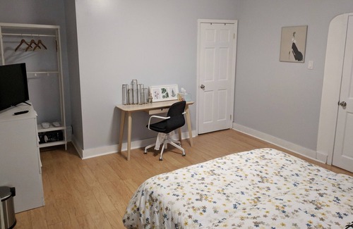 Squirrel Hill South Casa | Encantadora y acogedora suite de huéspedes Murray en Squirrel Hill Cambiar listado Vista previa listado