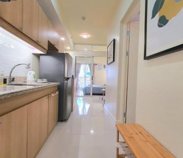 Kapitolyo Apartamento | Lovely, Cozy One Bedroom with Wi-fi Pool in Pasig