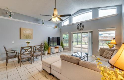 Lake Mary Casa | Lovely Florida Retreat with Lanai 5 Mi to Riverwalk