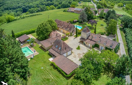 Saint-Laurent-la-Vallee Apartamento | Lovely spacious studio with a shared heated swimming pool and private terrace