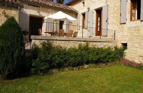 Saint-Martin-des-Combes Casa | Hermosa casa en una zona verde en Perigord Purple - ideal para niños