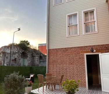 Kumkapi Hotel | Lovely History