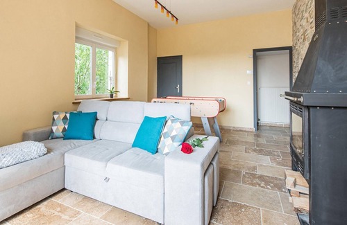 Dompierre-les-Ormes Casa | Encantadora casa de vacaciones en Dompierre Les Ormes con baño de burbujas