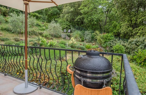 Nans-les-Pins Casa | Lovely holiday home with a panoramic view