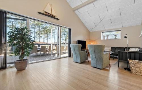 Øer Strand Casa | Lovely Home In Ebeltoft With Sauna