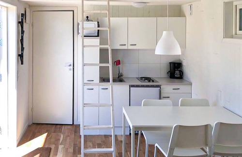 Hasslo Casa | Preciosa casa en Hasslö con cocina