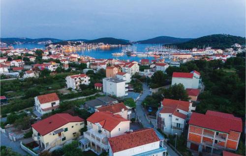 Rogoznica Casa | Lovely Home In Rogoznica With Jacuzzi