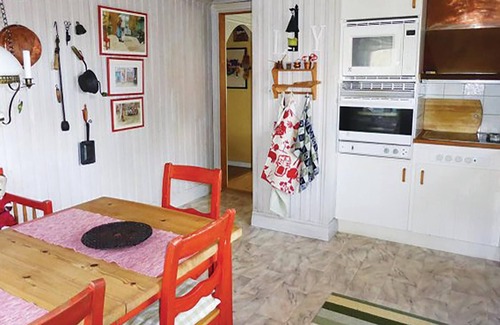 Spanga - Tensta Casa | Impresionante casa en Spånga con cocina