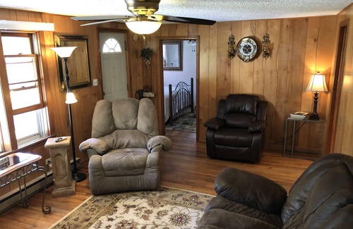 Weaverville Otro | Lovely home on 136acre, 13 Miles from North Asheville. 6 miles from BR Parkway