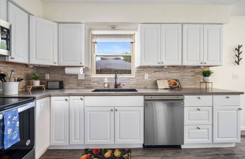 Kilbourne Casa | Lovely home set in a peaceful neighborhood