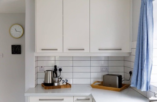 West Wittering Casa | Lovely home short walk to West Wittering beach
