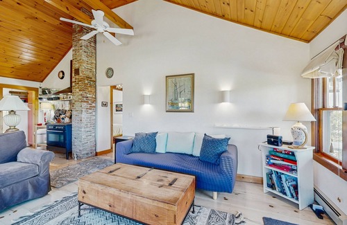 Spruce Head Cabaña | Lovely home with harbor views, gas grill, streaming, W/D, & gourmet range