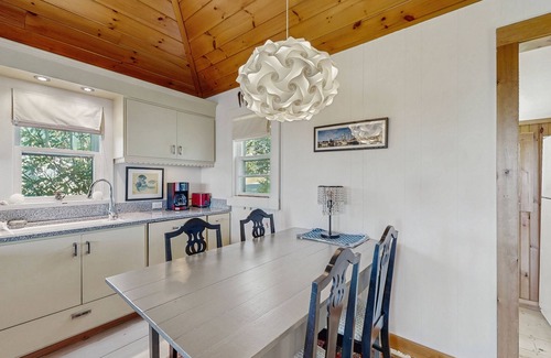 Spruce Head Cabaña | Lovely home with harbor views, gas grill, streaming, W/D, & gourmet range