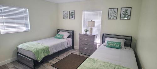 Sarasota Casa | Lovely House in Sarasota close to UTC Mall Nathan Benderson Park and Siesta Key Beach