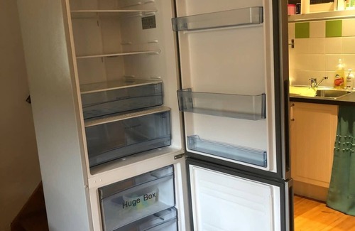 Limoux Apartamento | Lovely Limoux: office, AC, kitchenette, WIFI, TV